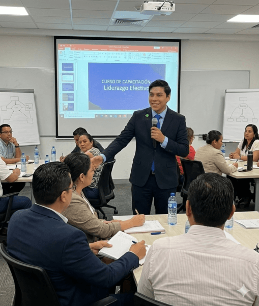 Instructor de capacitación empresarial en México - Habilis Group